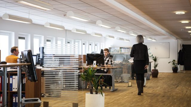 office-2360063_1280